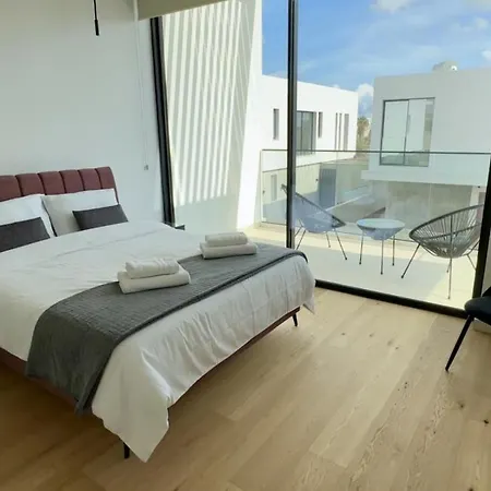 Villa Elysian Blue 4 *