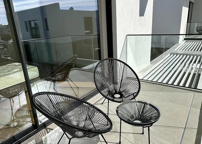 Elysian Blue 4 Vila *